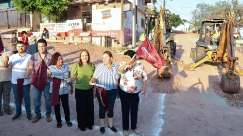 Inicia Ayuntamiento de Guaymas obra de pavimentación en Rastro 