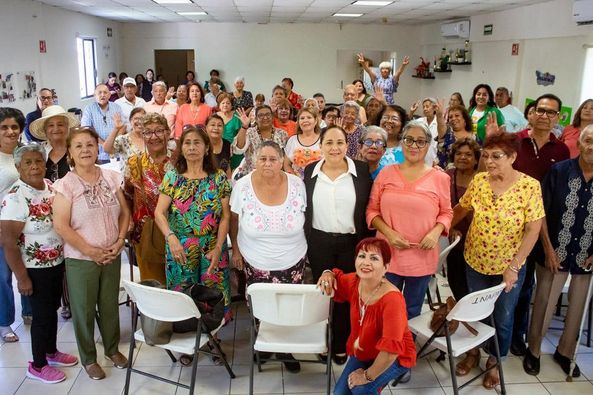 Festeja DIF Guaymas Día del Abuelo.