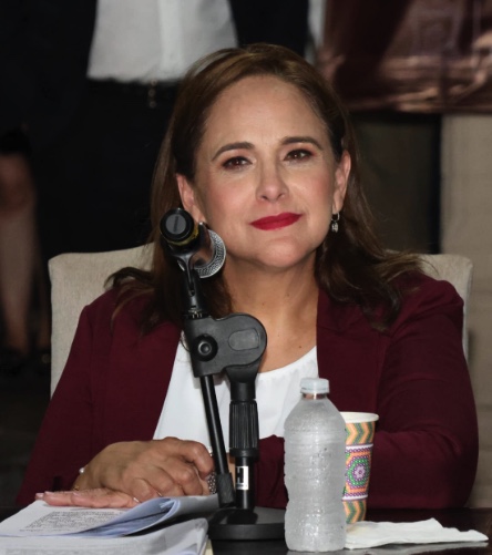 Rinde protesta la doctora Karla Córdova González como alcaldesa de Guaymas 2024-2027