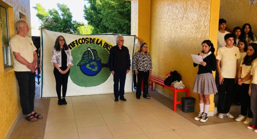 Impulsa Cobach Sonora limpieza de playas con “Científicos de la Basura”